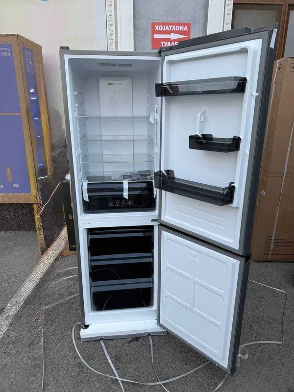 Холодильник Ziffler FRF-290BFDG No Frost Inverter — фото 1