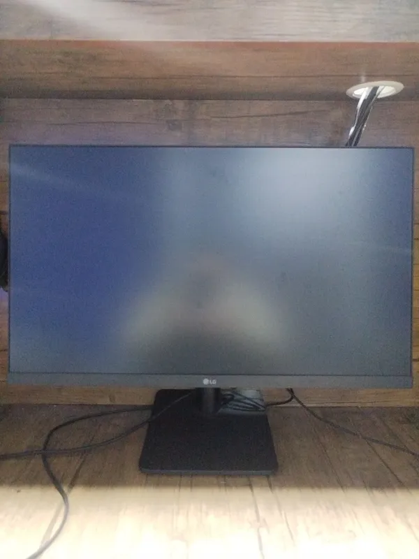 Model : LG24 M400 hdmi + vga / 10 dona