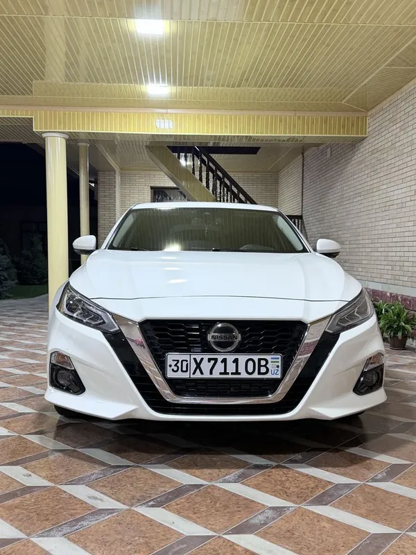 Nissan Altima американка 2.0 vc-turbo — фото 1