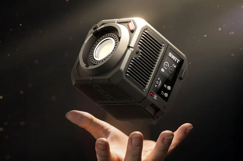 Mini Bowens 150W Bi-color COB-LED Light SWIT 2