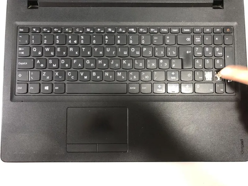 Lenova Ideapad 80UD 4 Lenova Ideapad 80UD 4