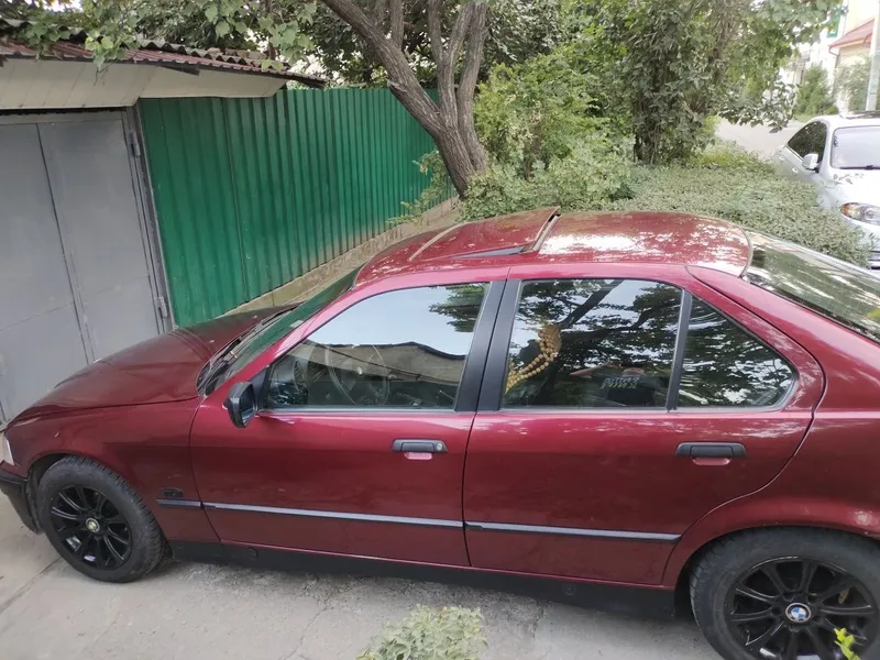Продам BMW е36 м52 2.5л 5 Продам BMW е36 м52 2.5л 5
