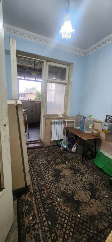 Срочно продается 3 ком. Квартира Мархабо. 14 мактаб 6