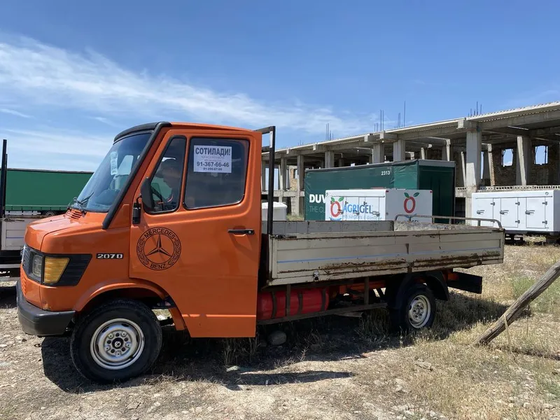 Mersedes benz 207