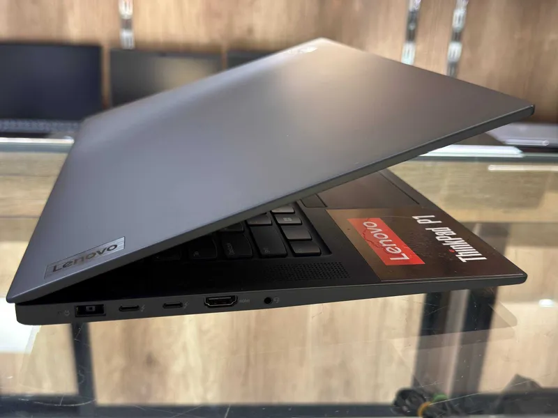 HP ZBook Firefly 14 G8 Core i7-1185G7 ram 8 ssd 256 — фото 1
