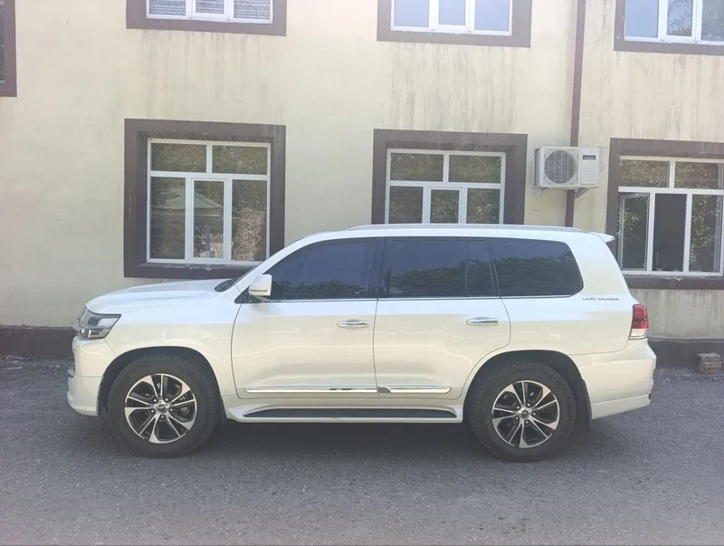 TOYOTA Land cruiser 200 7 TOYOTA Land cruiser 200 7