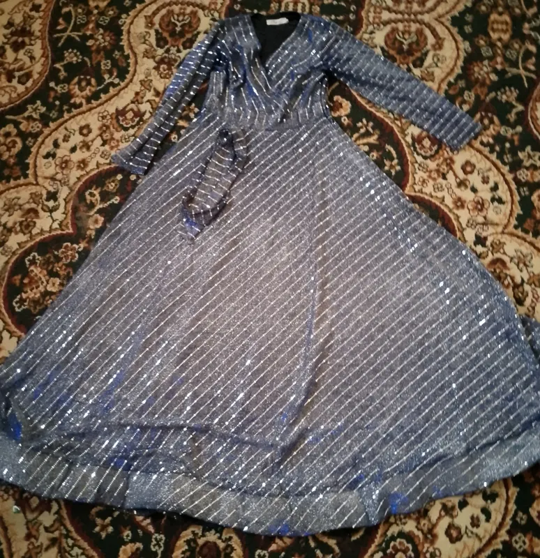 yangi 1 marta kiyilgan 150 mng libos