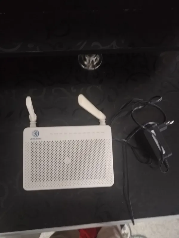 Wi fi router uztelecom 150 000 som 2 Wi fi router uztelecom 150 000 som 2