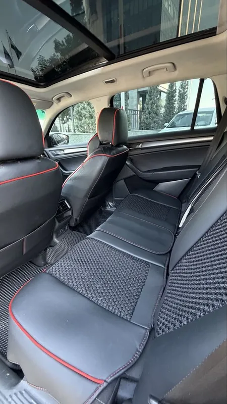 Чёрная Skoda Kodiaq 2021 года 4 Чёрная Skoda Kodiaq 2021 года 4