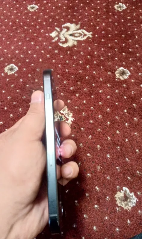 iPhone 16 Pro ... 1 iPhone 16 Pro ... 1