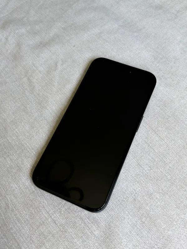 iPhone 15 Pro sotiladi 7 iPhone 15 Pro sotiladi 7
