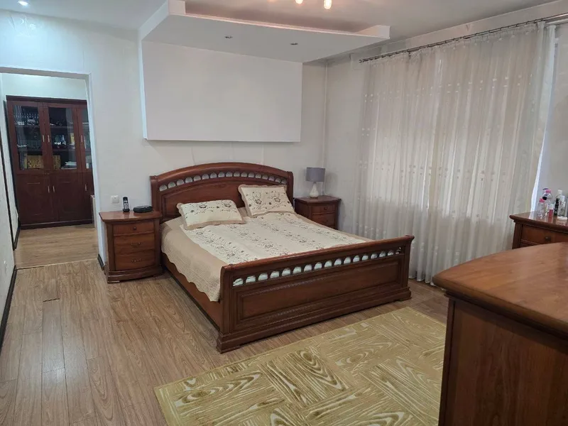 Продаётся 7-комнатная квартира 169 м², 2/5, дом 77 серии (Мирабадский район) 5