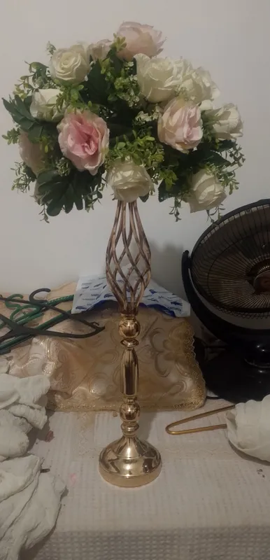 gul stol ustida qõyadigan gul stol ustida qõyadigan