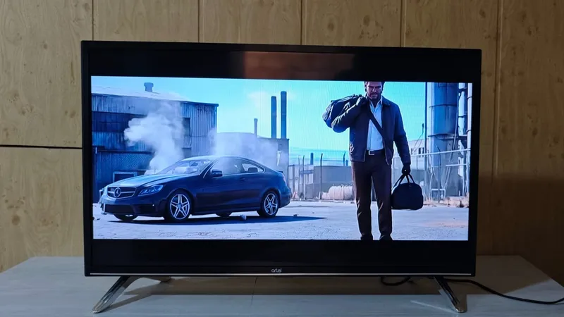 Телевизор 32"