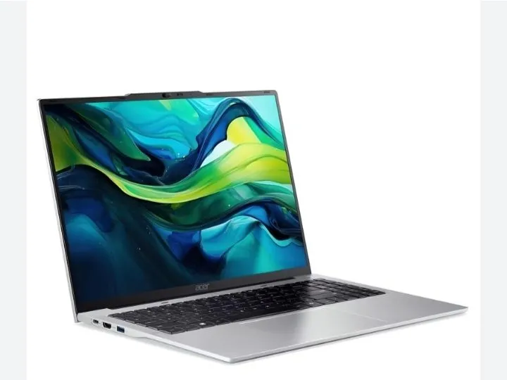 Acer noutbuk aspire3 toza turibdi qirilgan eri yoq