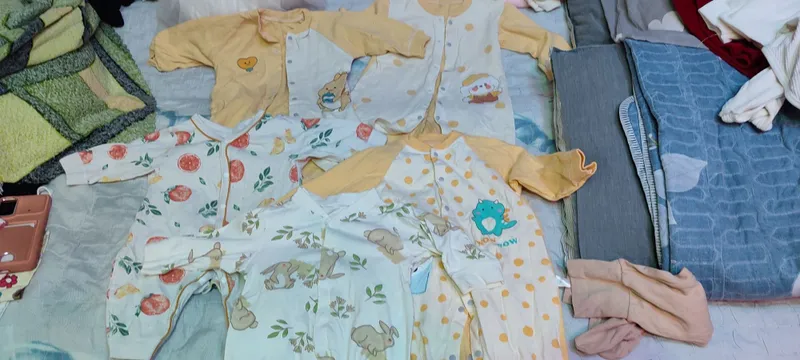 Продам комбинезончики на девочку — фото 3