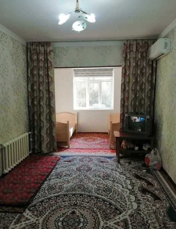 Срочно продам квартиру Юнусабад 18 квартал 1