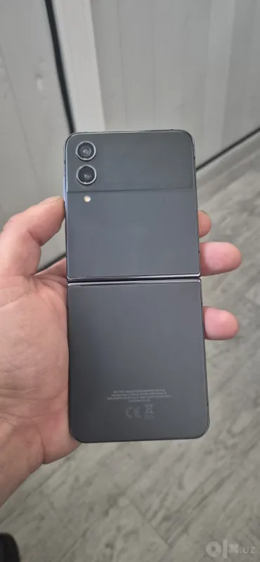 Samsung Z Flip 4 256 ГБ 6 Samsung Z Flip 4 256 ГБ 6
