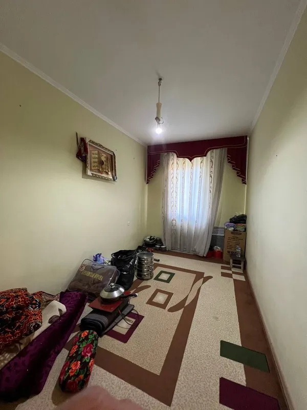 Shoshilinch: Qizil Sharq massivida 3 xonali kvartira 3