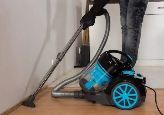 проводной пылесос BLACK+DECKER Multi Cyclon 2000W