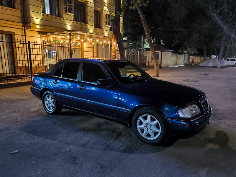 Mercedes Benz C-class Elegance W202 C180