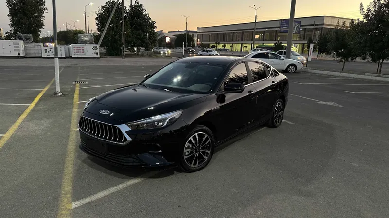JAC J7 — замонавийлик ва услуб уйғунлиги! 8 JAC J7 — замонавийлик ва услуб уйғунлиги! 8