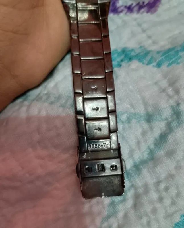 seiko soat sotiladi v732 3 seiko soat sotiladi v732 3