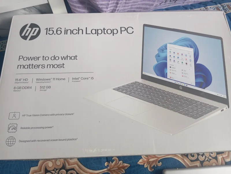 HP 15-fd0250wm IntelCore i5-1334U 8GB RAM512GB SSD