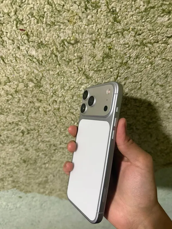 iPhone 17 Pro Max Silver, 1 ТБ, люксовая копия 1 iPhone 17 Pro Max Silver, 1 ТБ, люксовая копия 1