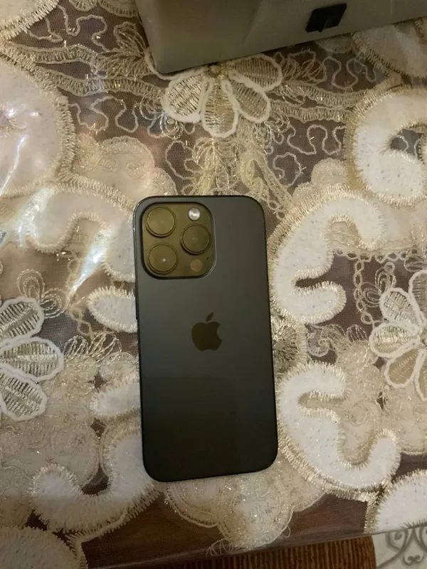 Iphon 14 pro karobkasi bn 2