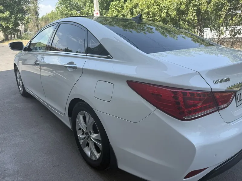 Продаётся Hyundai Sonata 4
