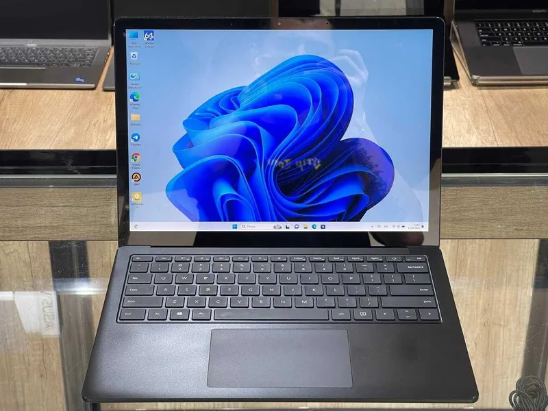 Microsoft Surface laptop 3 CORE i7-1185G7 ram 16 ssd 256 сенсорный 1 Microsoft Surface laptop 3 CORE i7-1185G7 ram 16 ssd 256 сенсорный 1