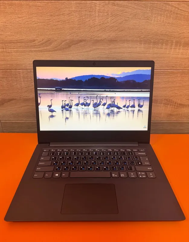 Ноутбук Lenovo V14-IGL