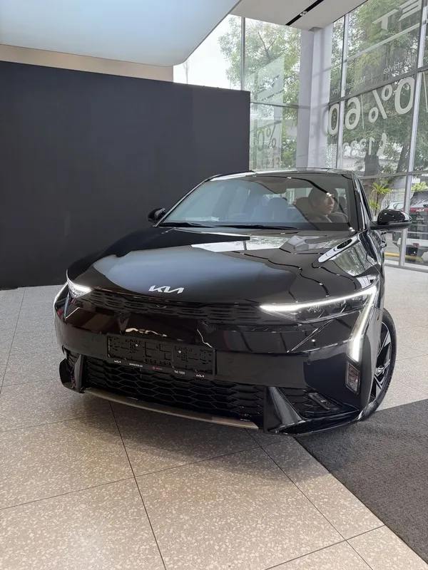 KIA K 3 yengi model keldi