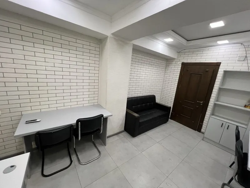 Аренда под офис 2 минут от метро Новза 18м2 С мебелью! 300$ — фото 4