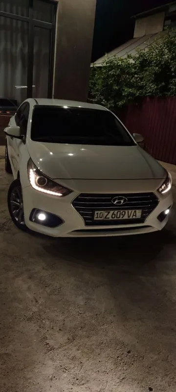 Hyundai accent xolati ideal 6