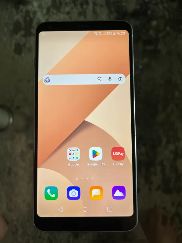 Продается телефон LG G6 Plus 6/128 GB регион Корея — фото 1