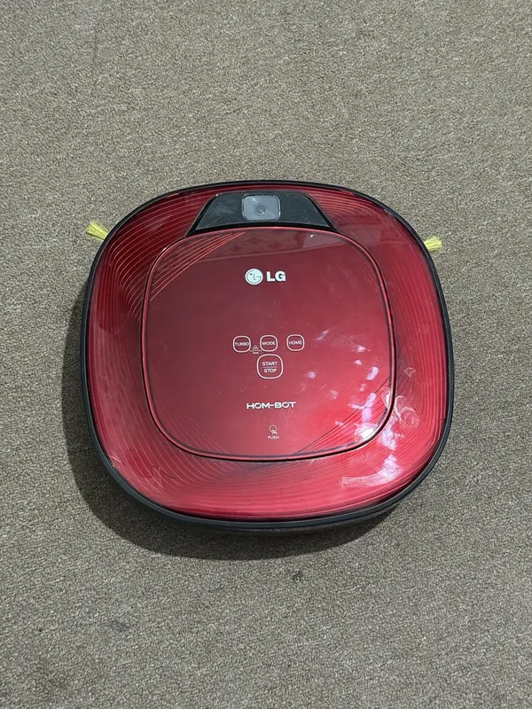 Lg robot pilisos VR6270LVM