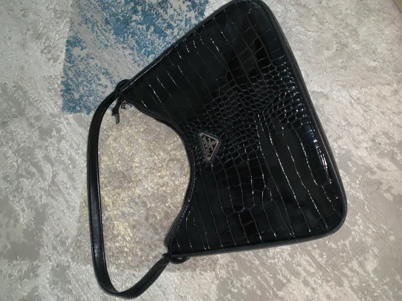 Prada sumka 1