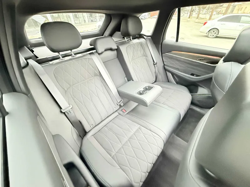Geely Monjaro 2.0 turbo Geely Ferghana — фото 9