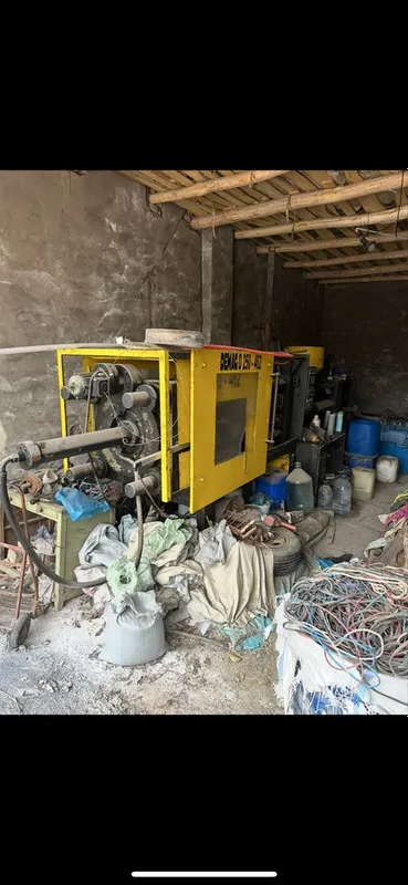 Turkiya Termoplasti sotiladi kam ishlagan holati yaxshi