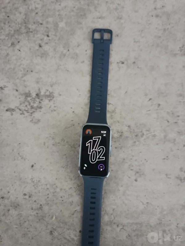 Продаю фитнес браслет Huawei band 10 2 Продаю фитнес браслет Huawei band 10 2