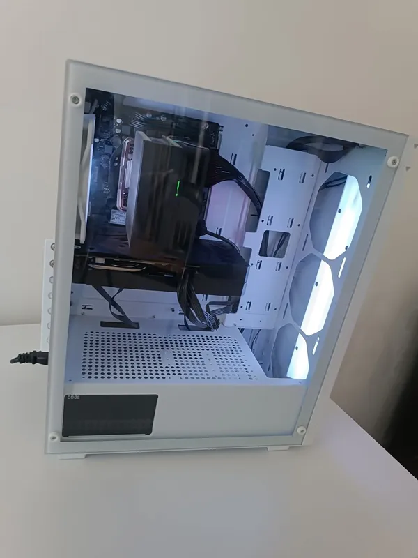 Gaming PC ish, oqish, oyin, uchun (case) 3