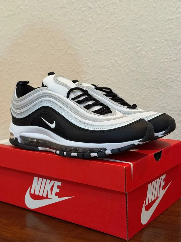 Продам кроссовки Nike 2 Продам кроссовки Nike 2