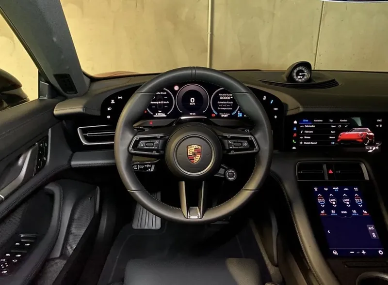 Porsche Taycan 4S Black Edition 6 Porsche Taycan 4S Black Edition 6