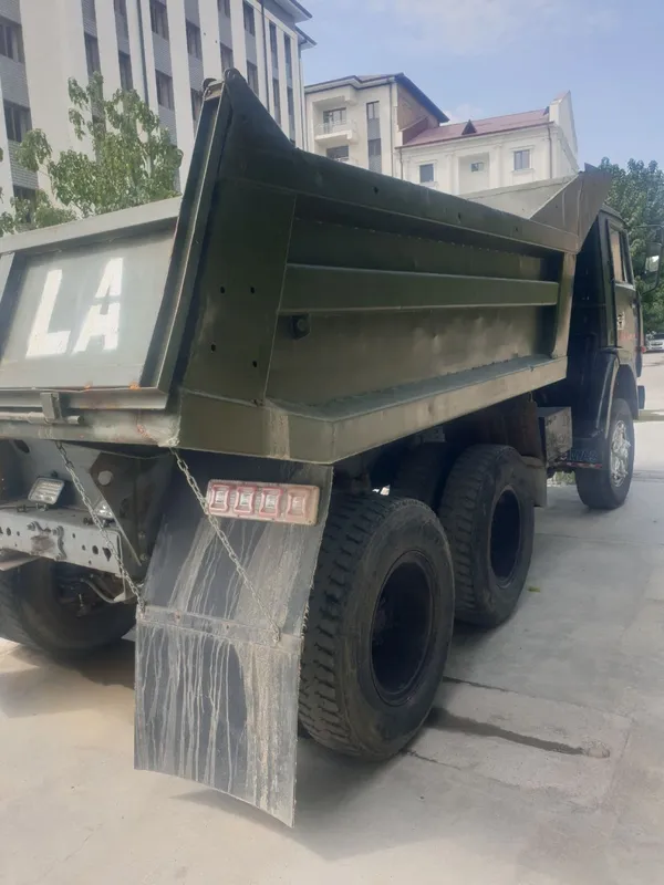 Kamaz sotiladi yili 1989 8 balon 70% 2 balon bez kamer 4