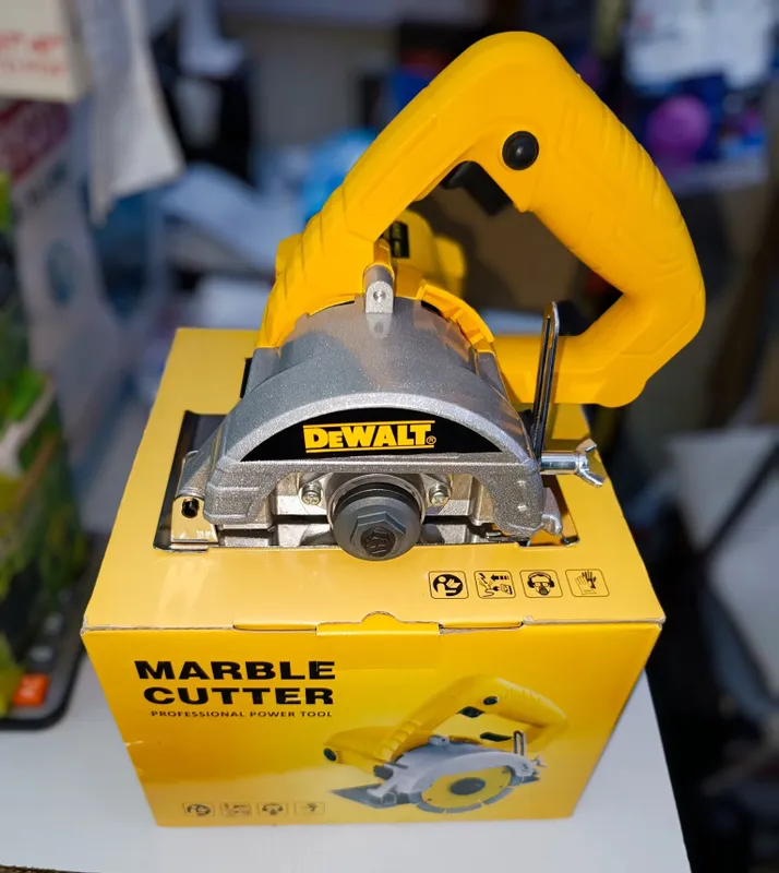 Пчелка DeWalt циркулярная пила — фото 1