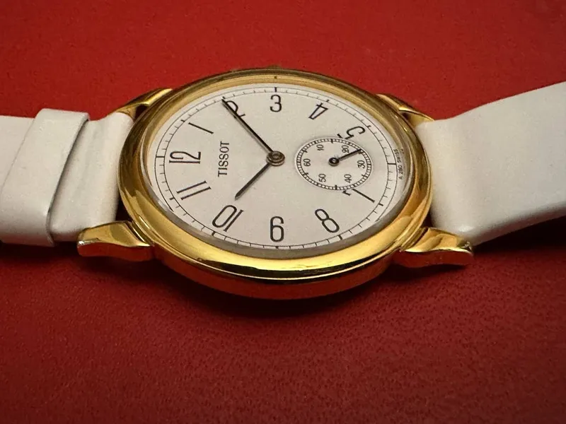 Наручные женские часы Tissot