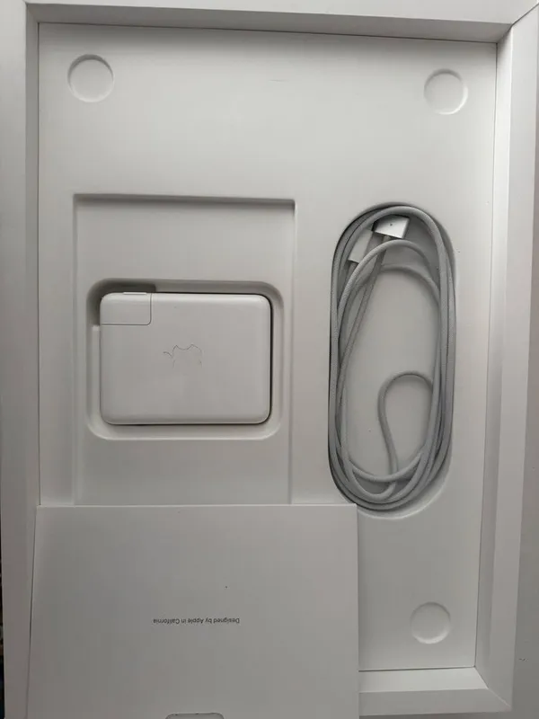 Macbook Pro M1 Pro 16inch/16/512/full box 2 Macbook Pro M1 Pro 16inch/16/512/full box 2