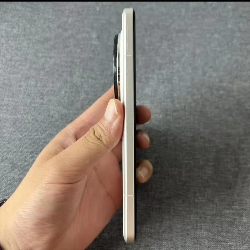 Xiaomi 14 Ultra, 12/256 GB, White 7 Xiaomi 14 Ultra, 12/256 GB, White 7